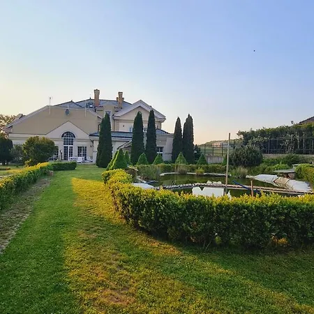 Dworek Krolewski Malgorzata 3*