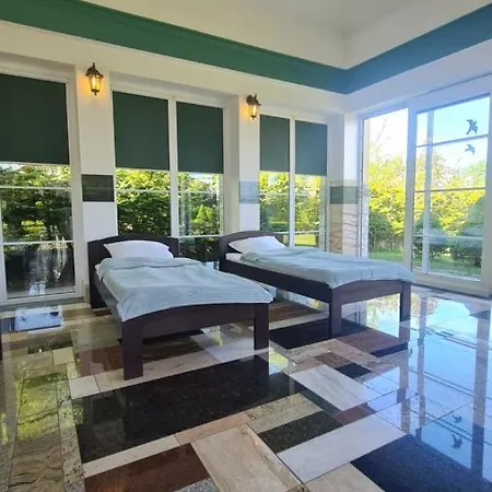 Dworek Krolewski Malgorzata 3*