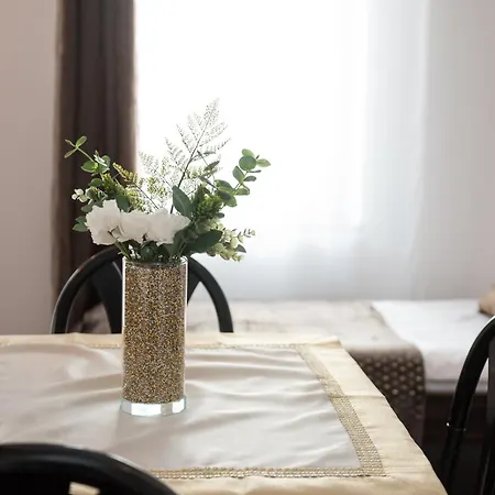 Aparthotel Dworek Krolewski Malgorzata *