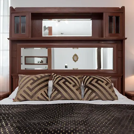 Dworek Krolewski Malgorzata