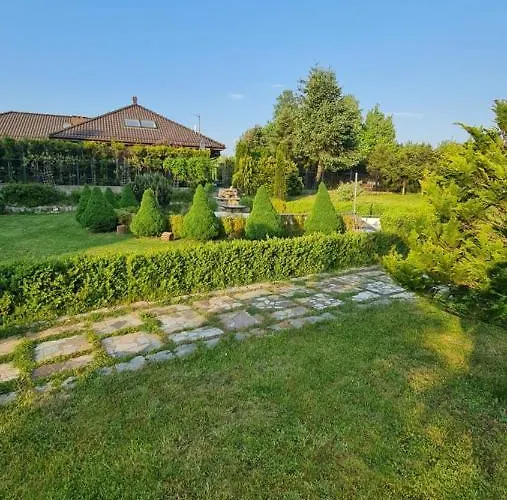 Dworek Krolewski Malgorzata