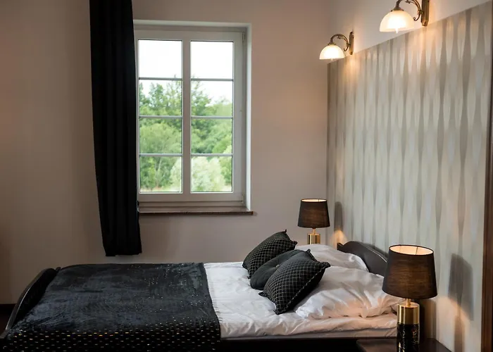 Dworek Krolewski Malgorzata