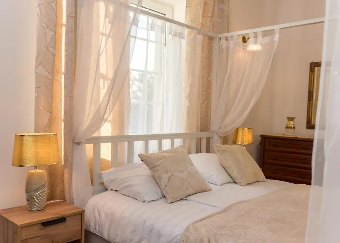 Dworek Krolewski Malgorzata Danzica