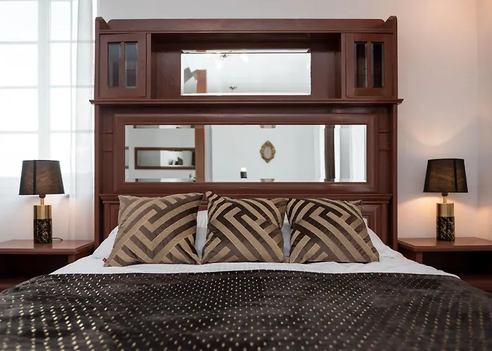 Dworek Krolewski Malgorzata