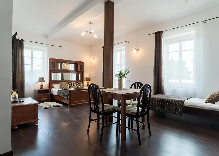 Hotel Dworek Krolewski Malgorzata