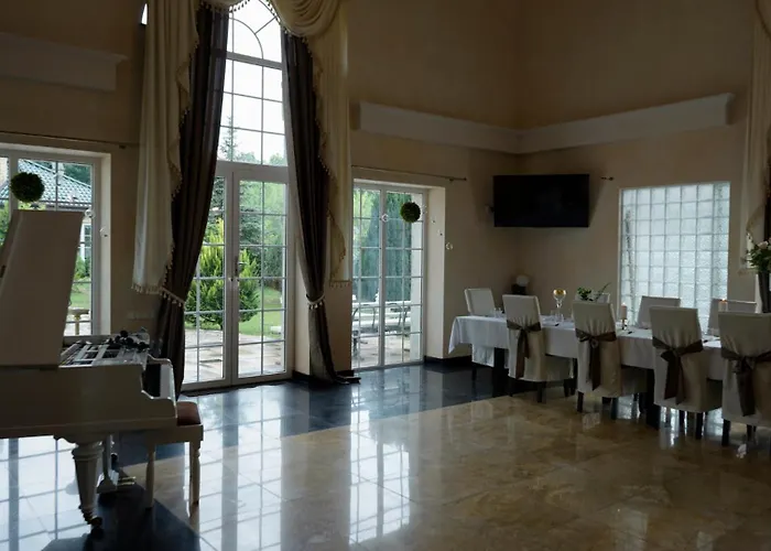 Dworek Krolewski Malgorzata